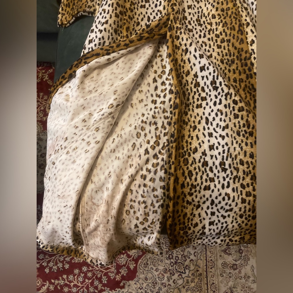 Leopard Print Trench Coat - Picture 9 of 10